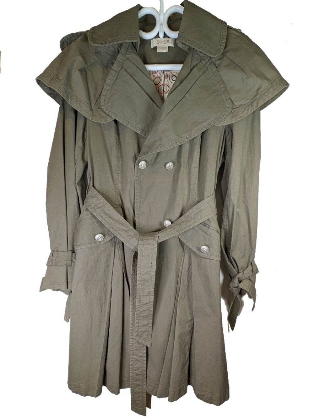 745 DV&DN Greenish brown jacket with buttons, tie belt Size L